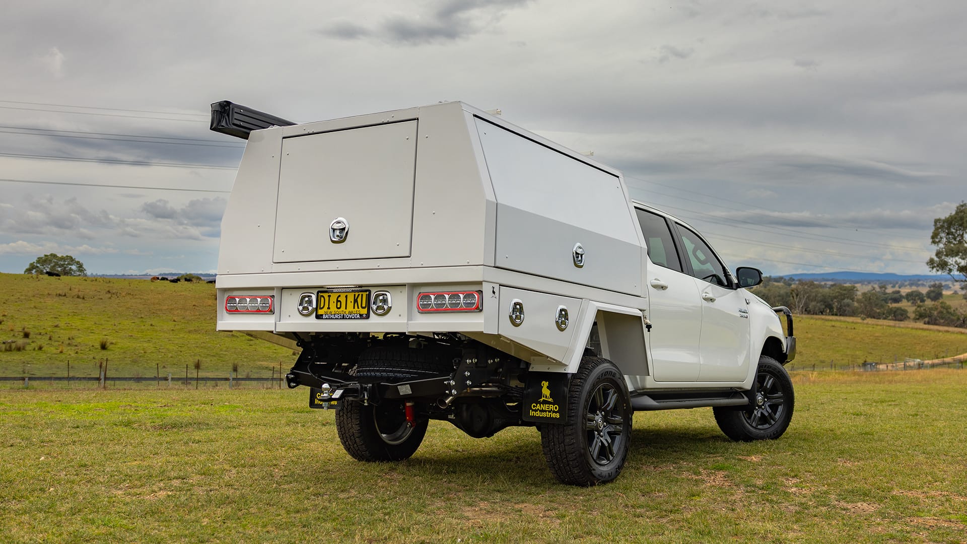 GWIC Toyota Hilux Contractor Service Body-1