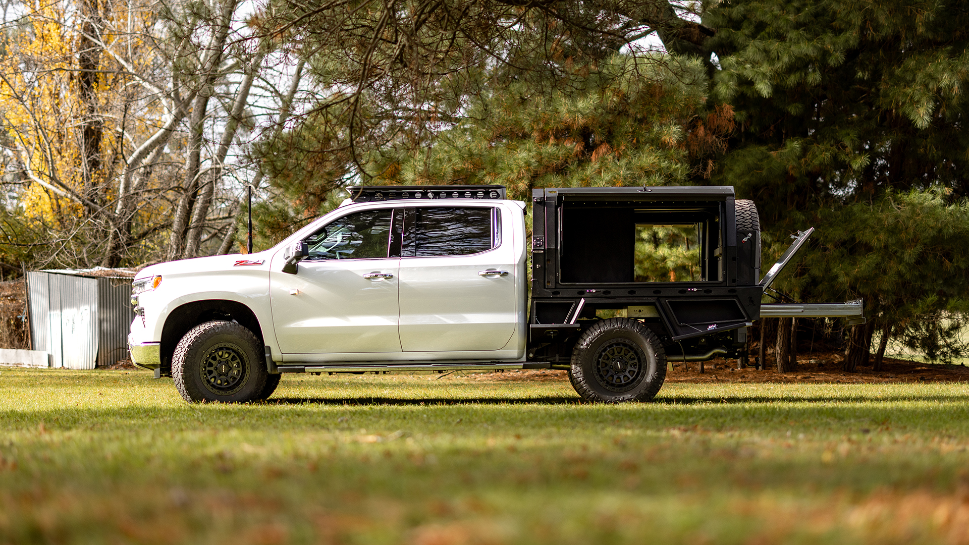 7439b Silverado Z71 Premium Tray & Canopy- 2