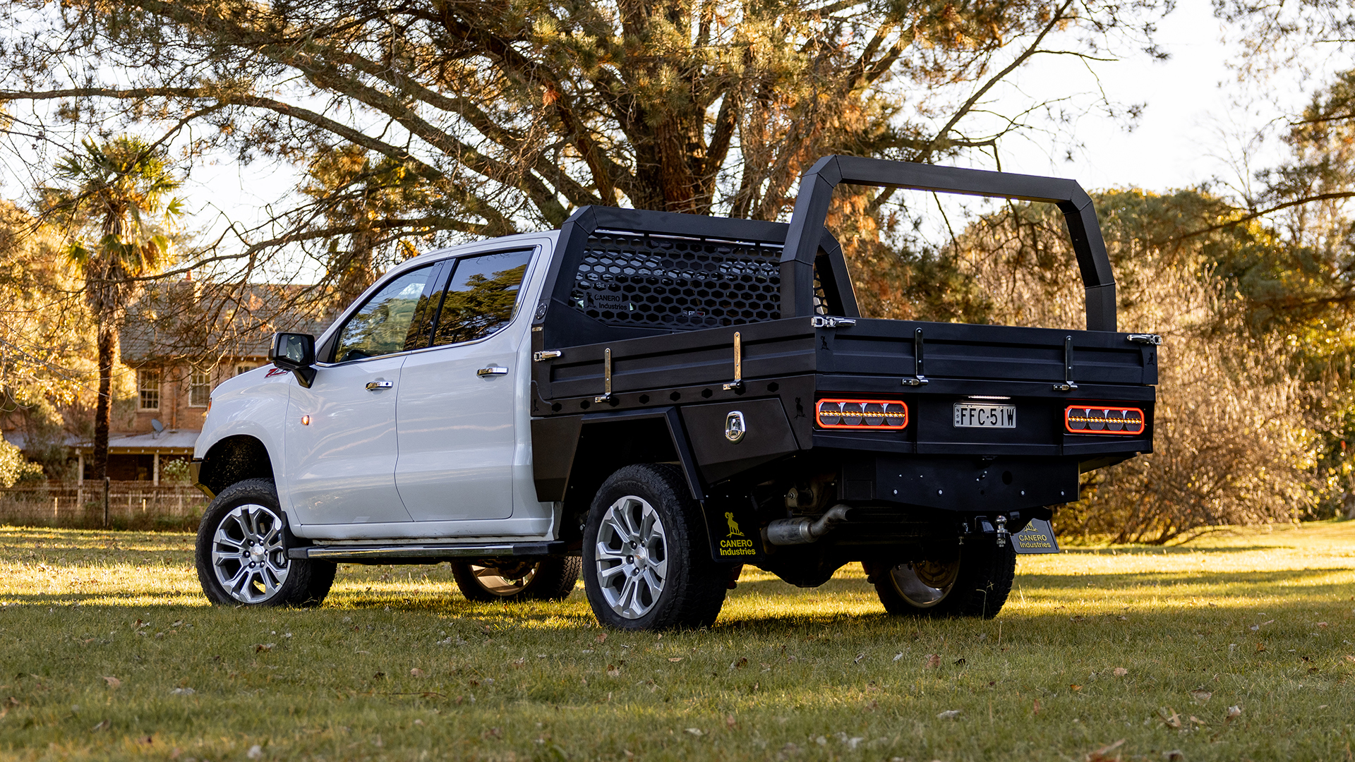 23. Silverado Z71 Premium Canero Aluminium Tray-1