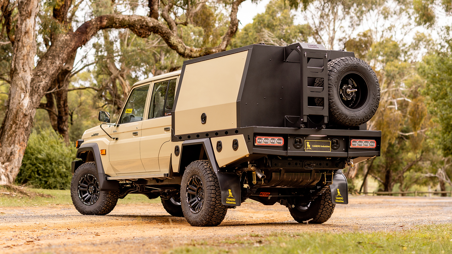 56. 79 Series LandCruiser Full-time Aluminium Service Body-1