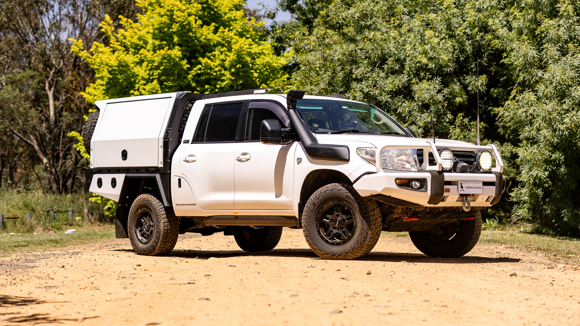 51. 200 Series Landcruiser Premium Canero Tray & Canopy-3