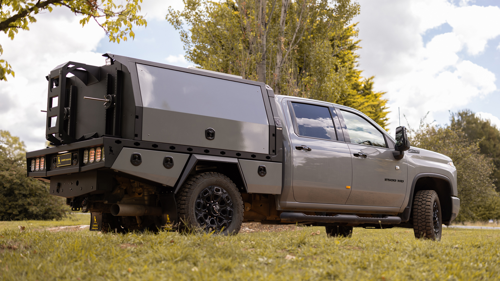 GWIC Hilux Contractor Service Body - Canero Industries