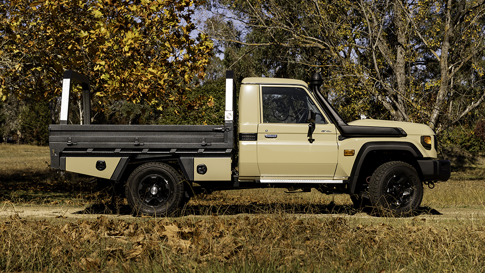 72. 79 Series Toyota LandCruiser Steel Tray-2