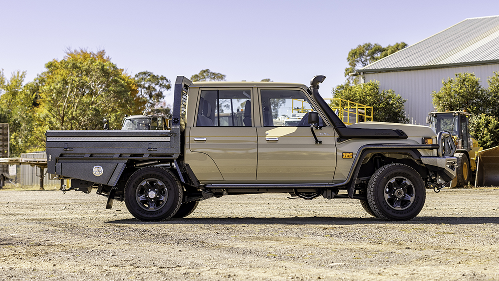 72. 79 Series LandCruiser Steel Tray-2