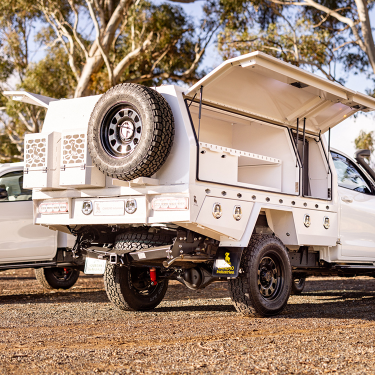 Fleet vehicle service body