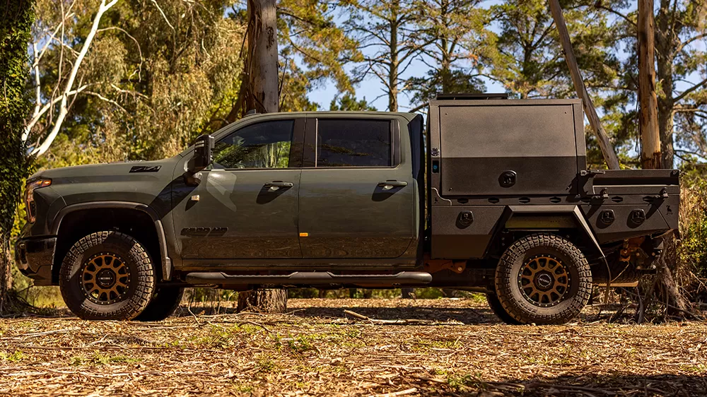 Chevrolet Silverado Alloy Tray & Canopy